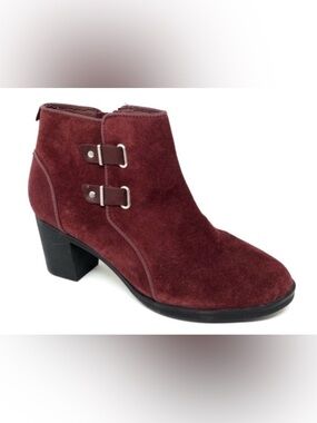 Clarks leather ankle boots in a burgundy or wine suede color size 8.5
